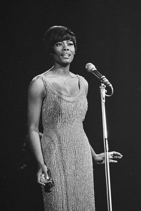 dionne warwick personal life.